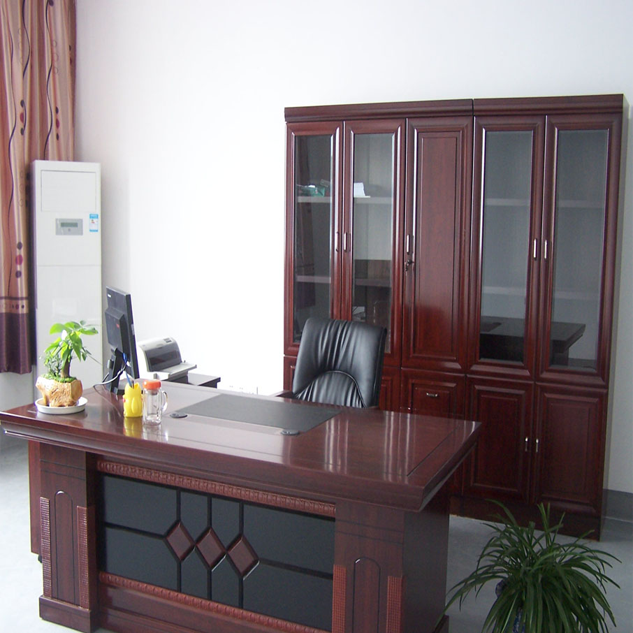 <p>
	办公环境
</p>